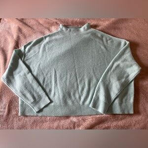 Pilcro/Anthropologie cropped %100 cashmere sweater- 
Sea Green Size XS